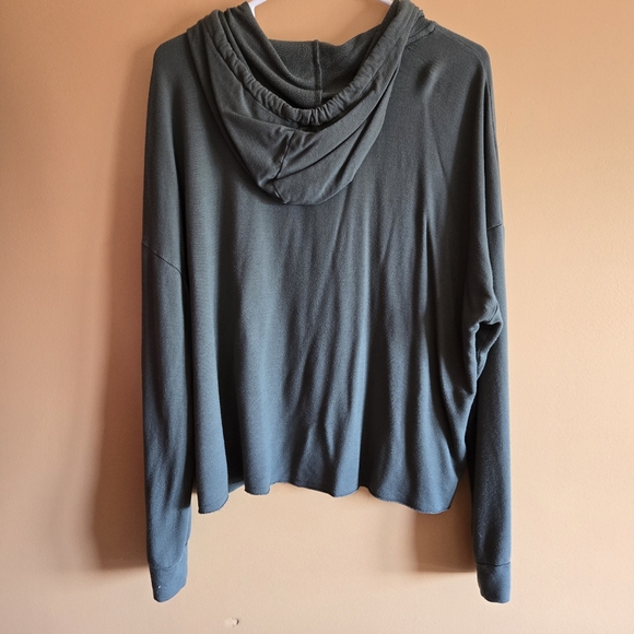 Candace Cameron Bure Olive Green Pullover Hoodie with Raw Hem, M 24.5" PTP - Picture 4 of 4